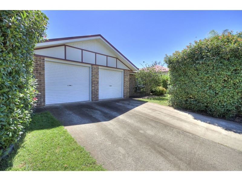 9 Gainsborough Drive, Glenvale QLD 4350