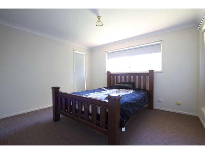9 Gainsborough Drive, Glenvale QLD 4350