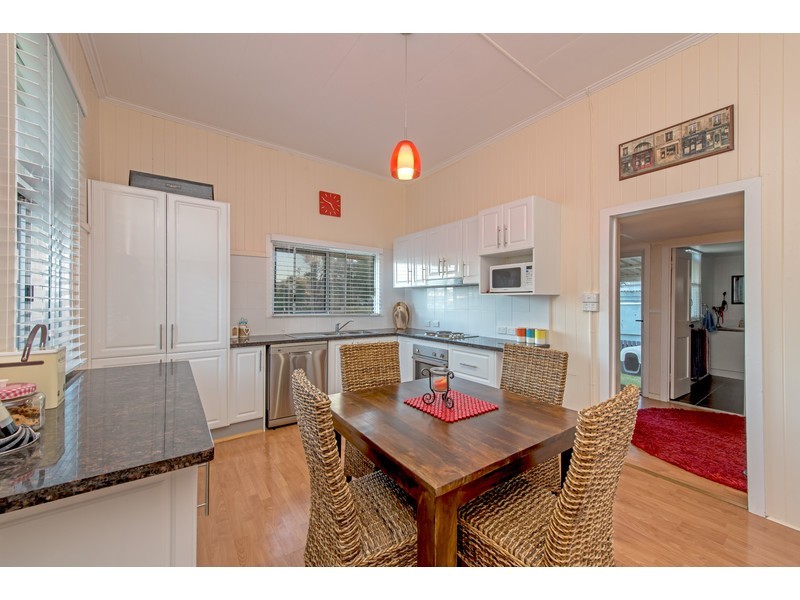 24 McGregor Street, Wilsonton QLD 4350