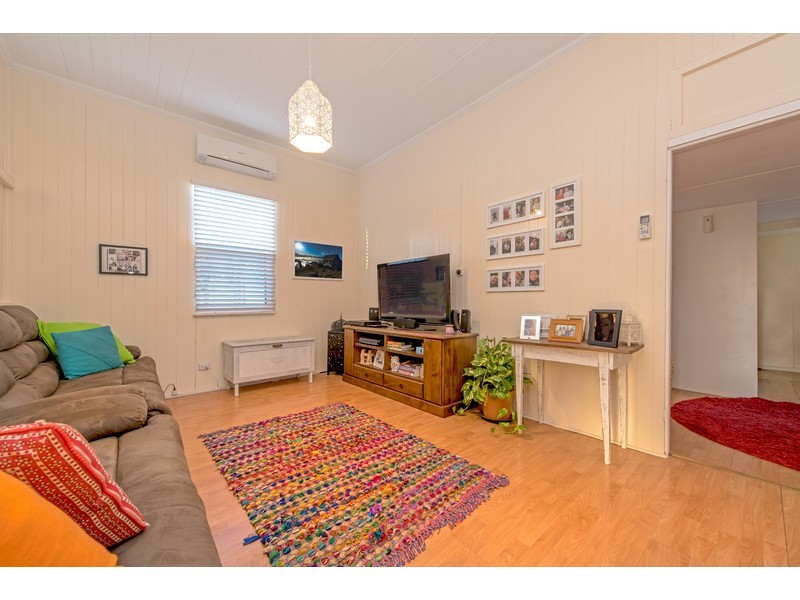 24 McGregor Street, Wilsonton QLD 4350