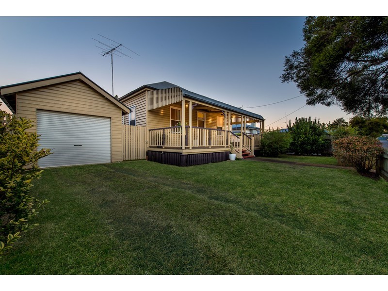 24 McGregor Street, Wilsonton QLD 4350