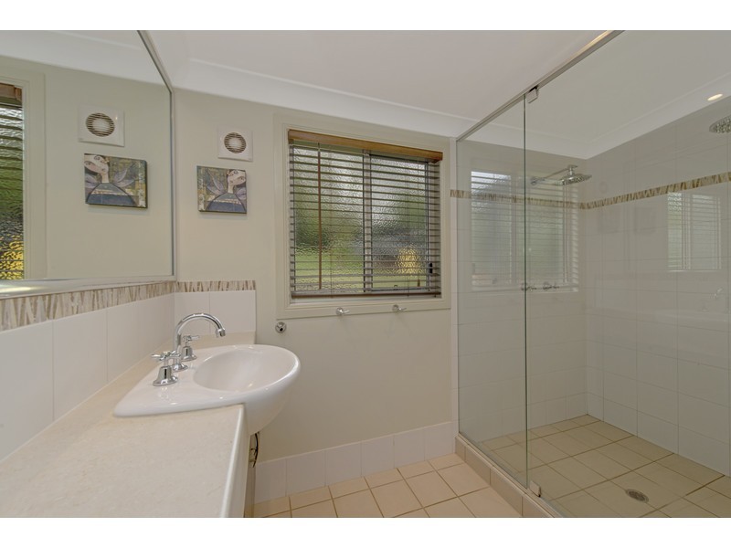 9 Hoey Street, Kearneys Spring QLD 4350