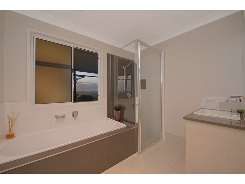 39 Federation Drive, Highfields QLD 4352