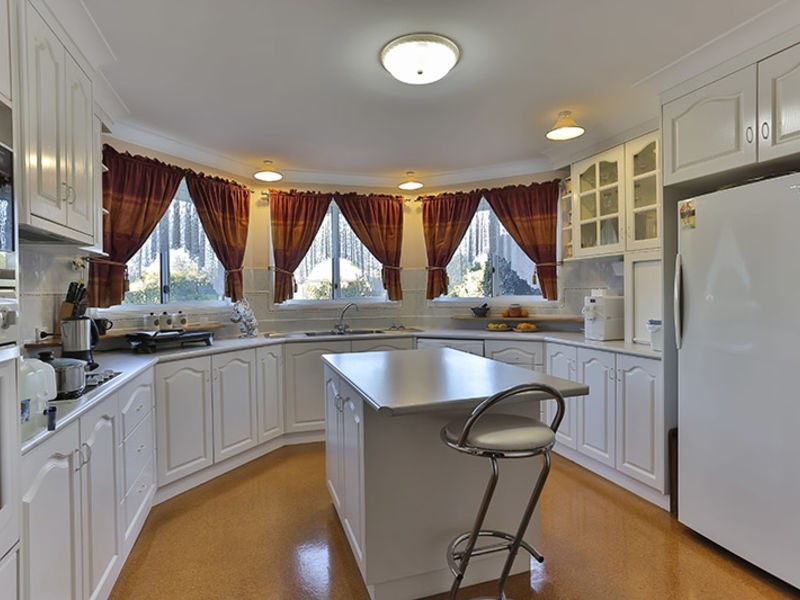 15 Bunya View Drive, Highfields QLD 4352