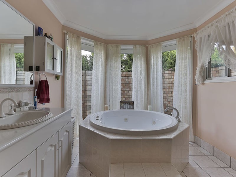 15 Bunya View Drive, Highfields QLD 4352