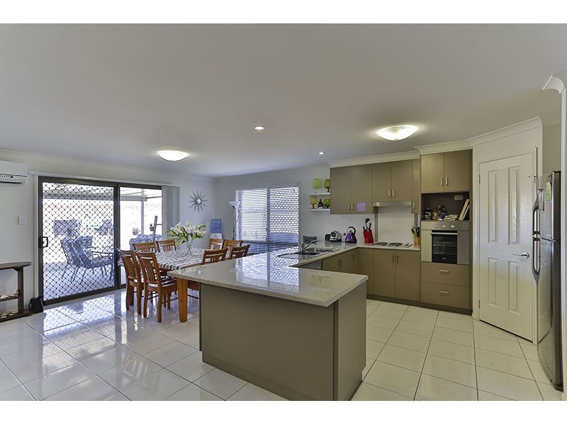 4 Paperbark Drive, Glenvale QLD 4350