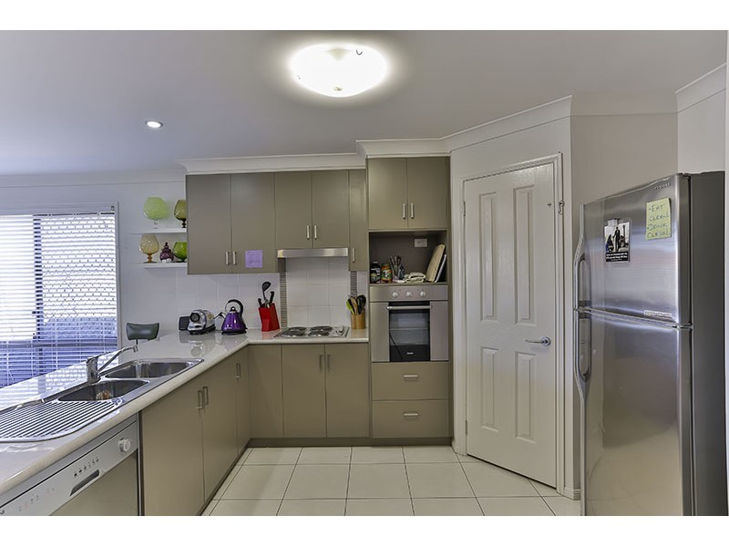 4 Paperbark Drive, Glenvale QLD 4350