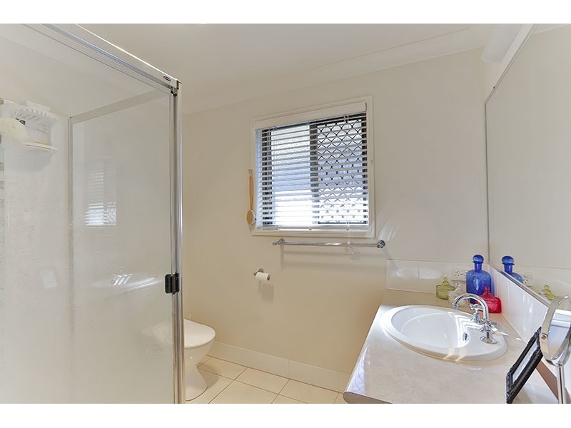 4 Paperbark Drive, Glenvale QLD 4350