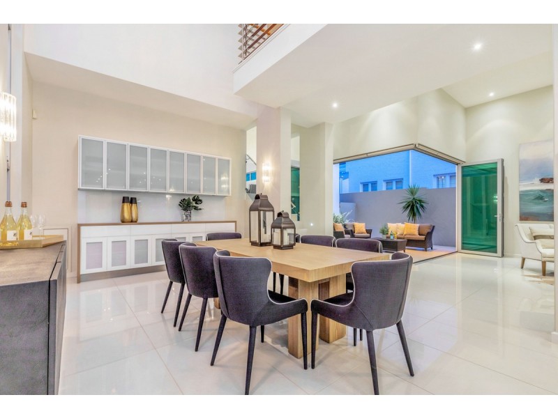 26 LEURA Terrace, Hawthorne QLD 4171