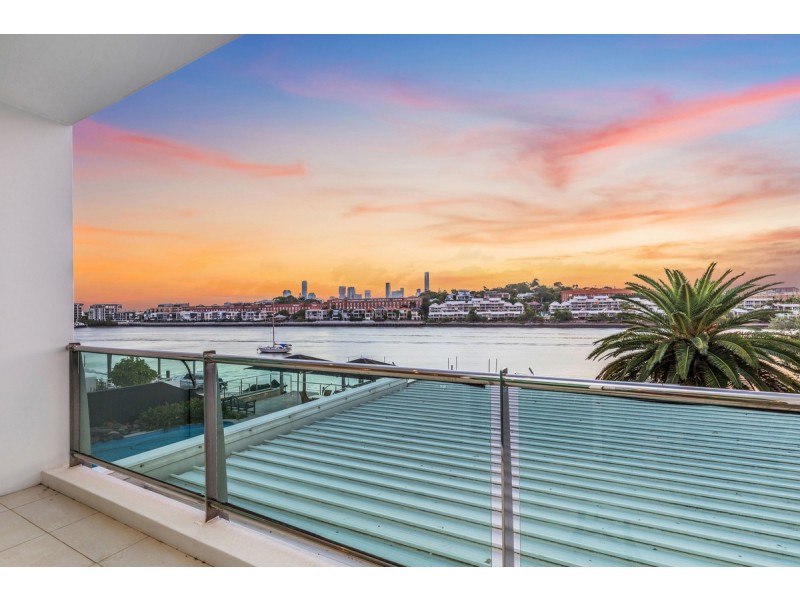 26 LEURA Terrace, Hawthorne QLD 4171