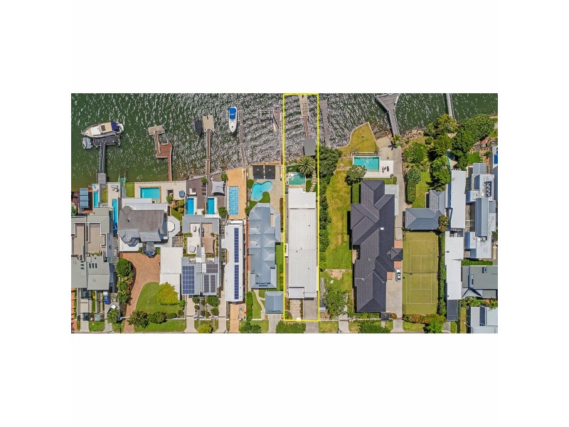 26 LEURA Terrace, Hawthorne QLD 4171 Floorplan