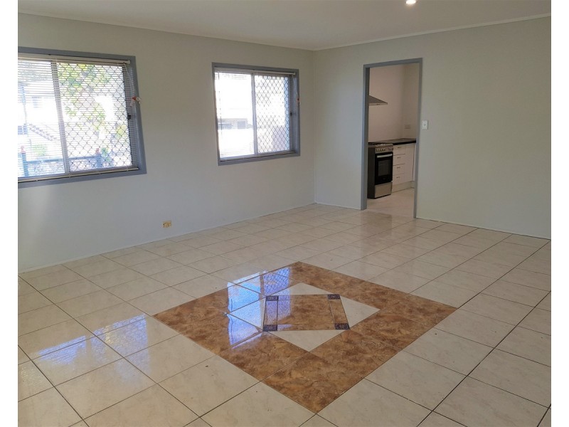 2 Renita Street, Slacks Creek QLD 4127