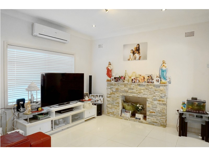 18 Spurway Street, Ermington NSW 2115