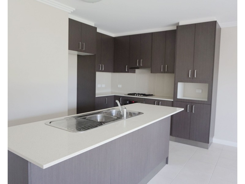 29 Purvis Avenue, Potts Hill NSW 2143