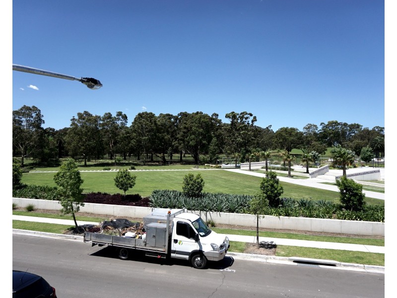 29 Purvis Avenue, Potts Hill NSW 2143