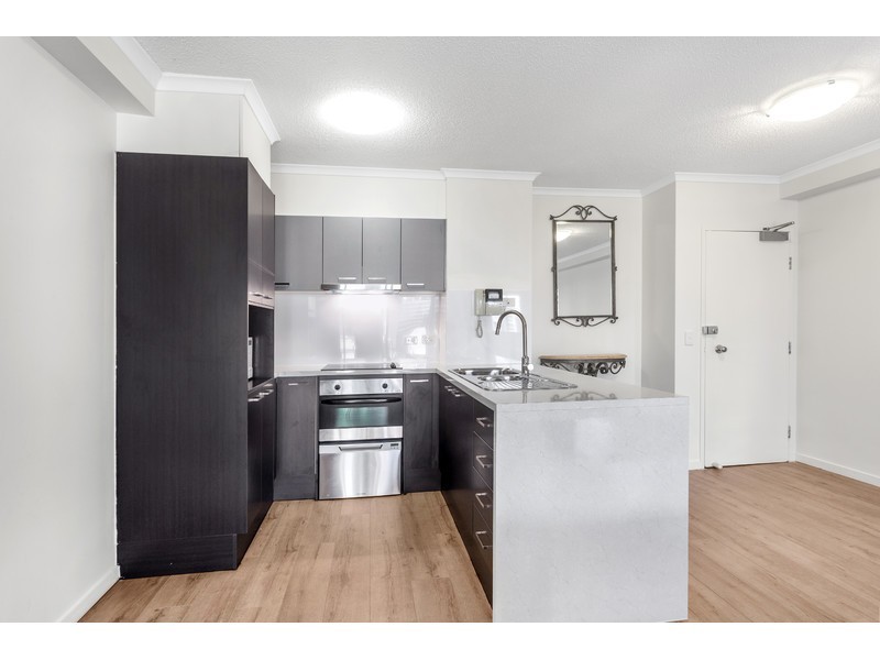 706/100 Bowen Street, Spring Hill QLD 4000