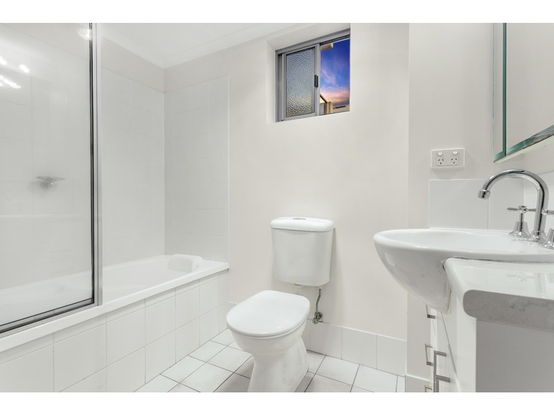 706/100 Bowen Street, Spring Hill QLD 4000