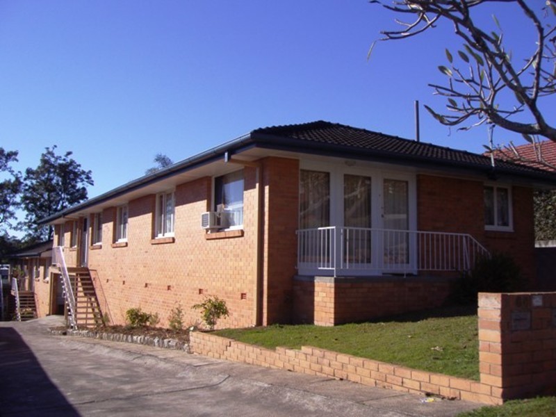 2/66 Wylie Avenue, Greenslopes QLD 4120