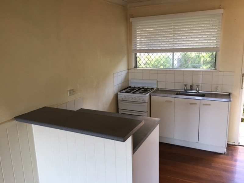 2/66 Wylie Avenue, Greenslopes QLD 4120