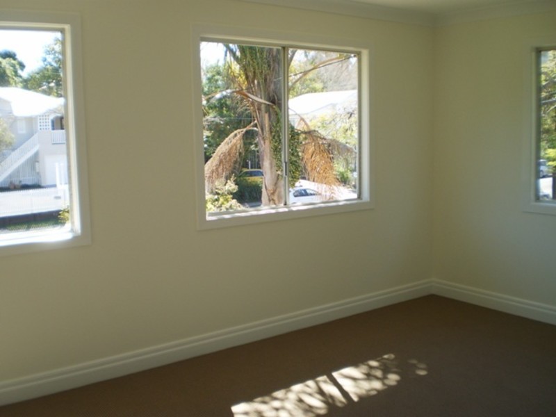 16 Huxham Terrace, Auchenflower QLD 4066