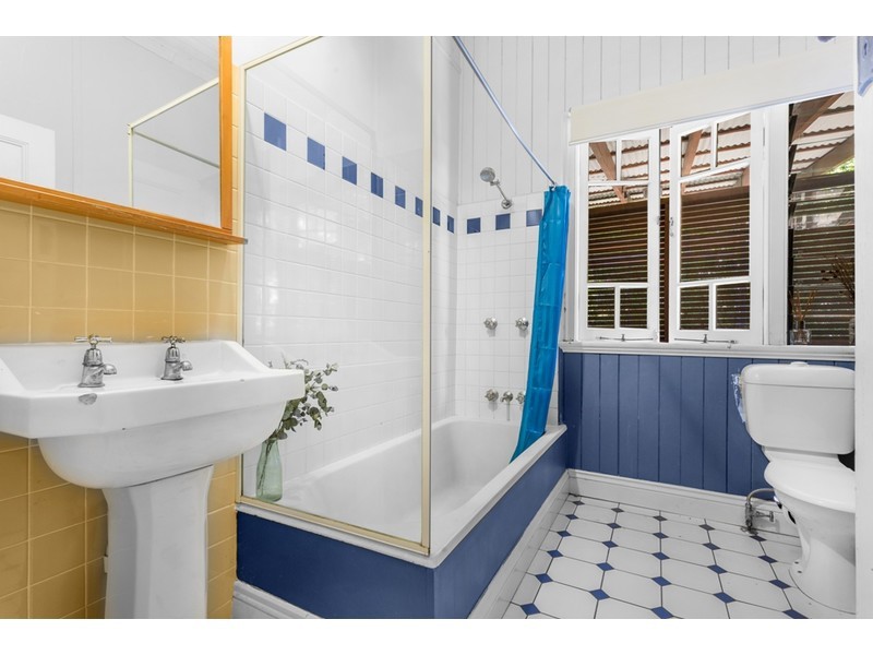 6 Scott Street, Red Hill QLD 4059