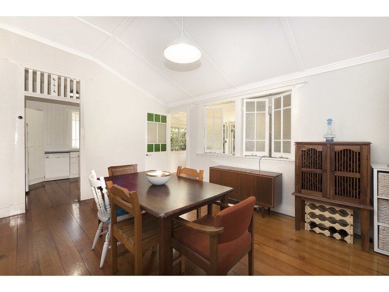 4 Scott Street, Red Hill QLD 4059