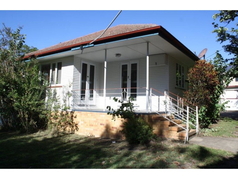 24 Eric Road, Holland Park QLD 4121