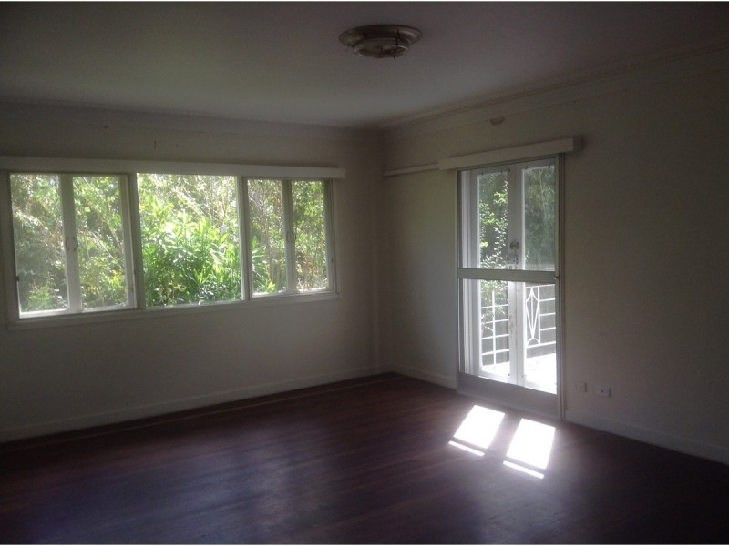 24 Eric Road, Holland Park QLD 4121