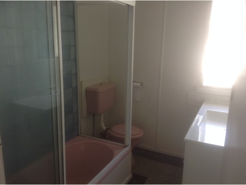 24 Eric Road, Holland Park QLD 4121