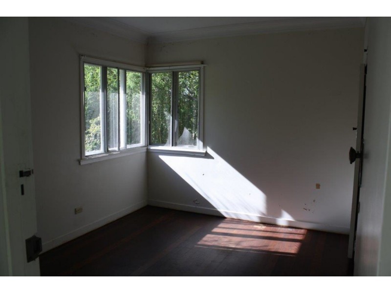 24 Eric Road, Holland Park QLD 4121