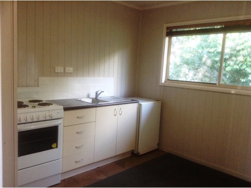 2/242 Lutwyche Road, Windsor QLD 4030