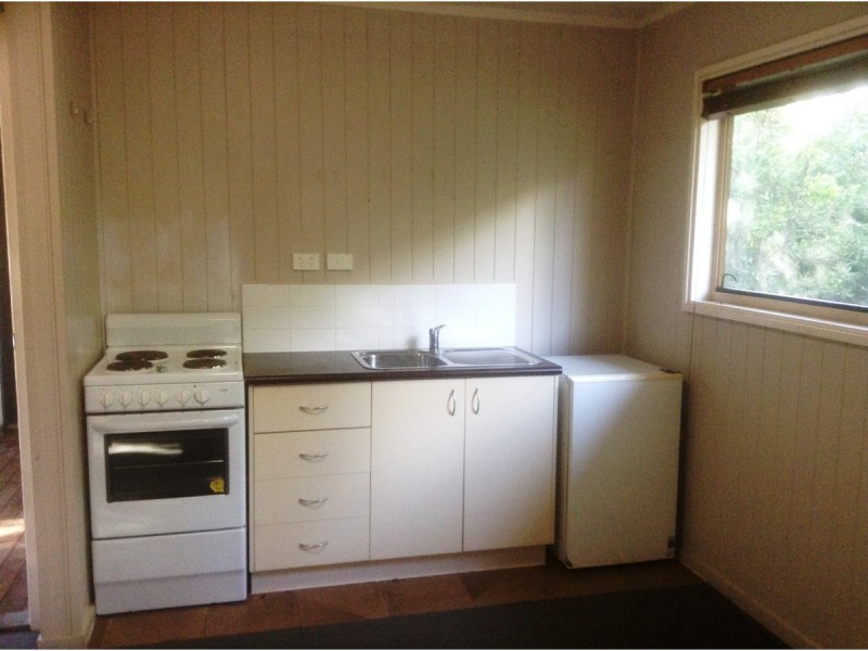 2/242 Lutwyche Road, Windsor QLD 4030