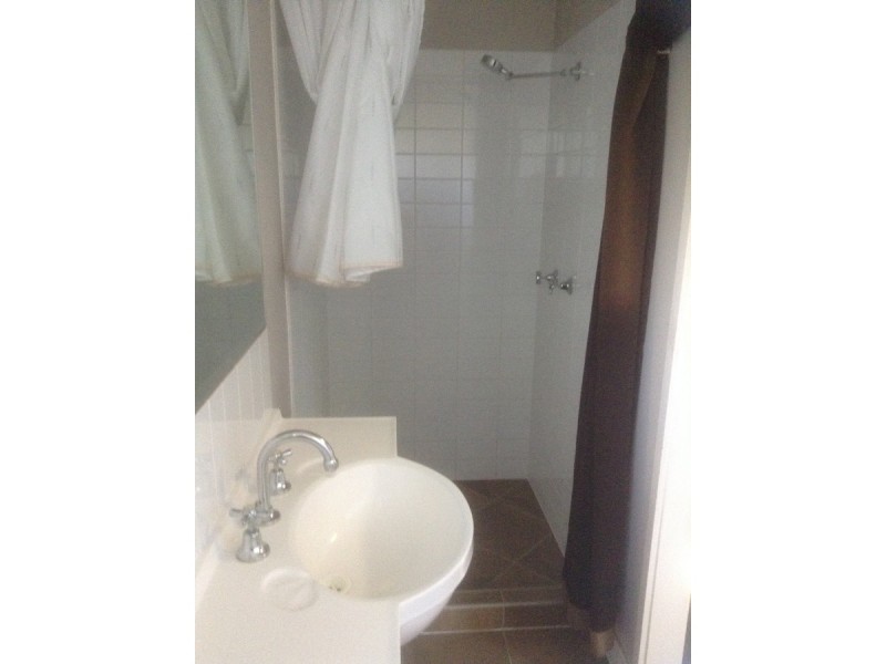 2/242 Lutwyche Road, Windsor QLD 4030