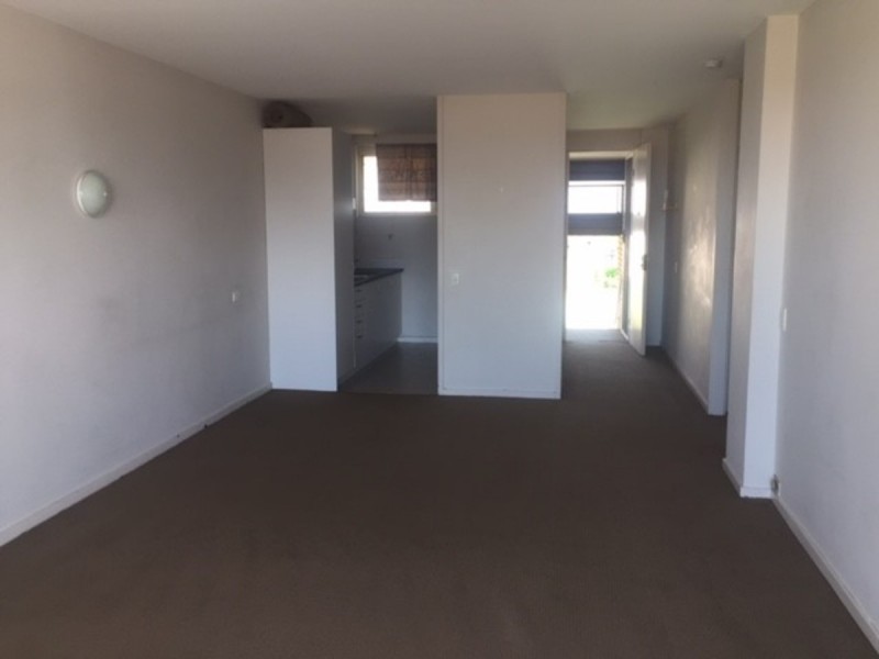 12/223 Cavendish Road, Coorparoo QLD 4151