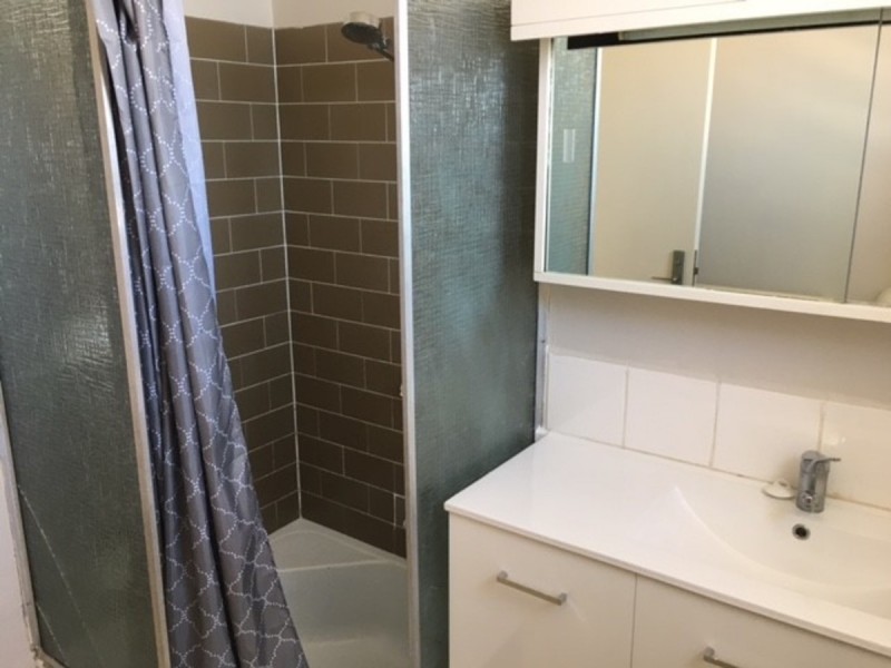 12/223 Cavendish Road, Coorparoo QLD 4151