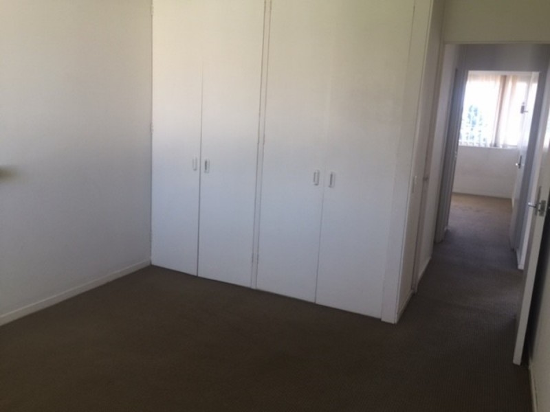 12/223 Cavendish Road, Coorparoo QLD 4151