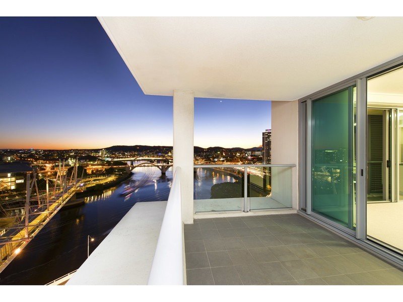 126/18 Tank Street, Brisbane City QLD 4000