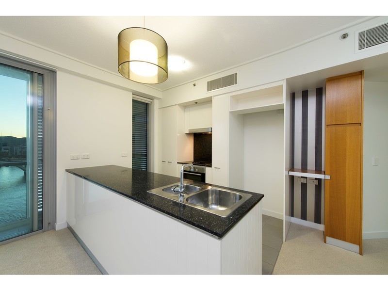 126/18 Tank Street, Brisbane City QLD 4000