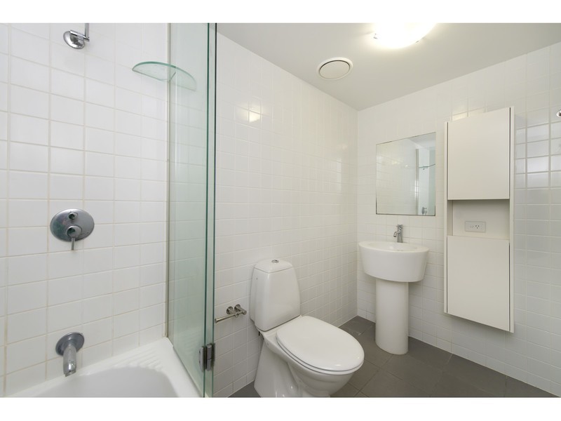 126/18 Tank Street, Brisbane City QLD 4000