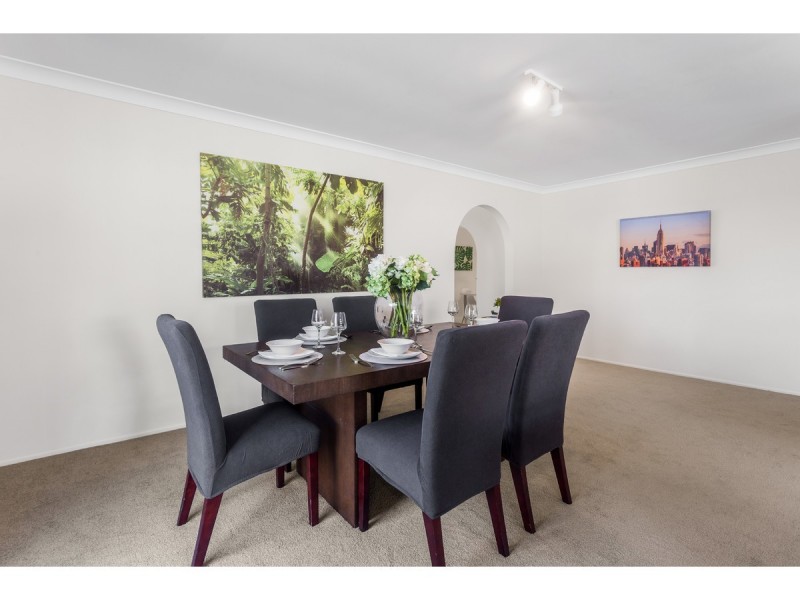21 Walnut Street, Elanora QLD 4221