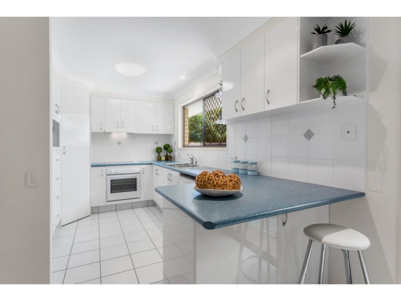 21 Walnut Street, Elanora QLD 4221