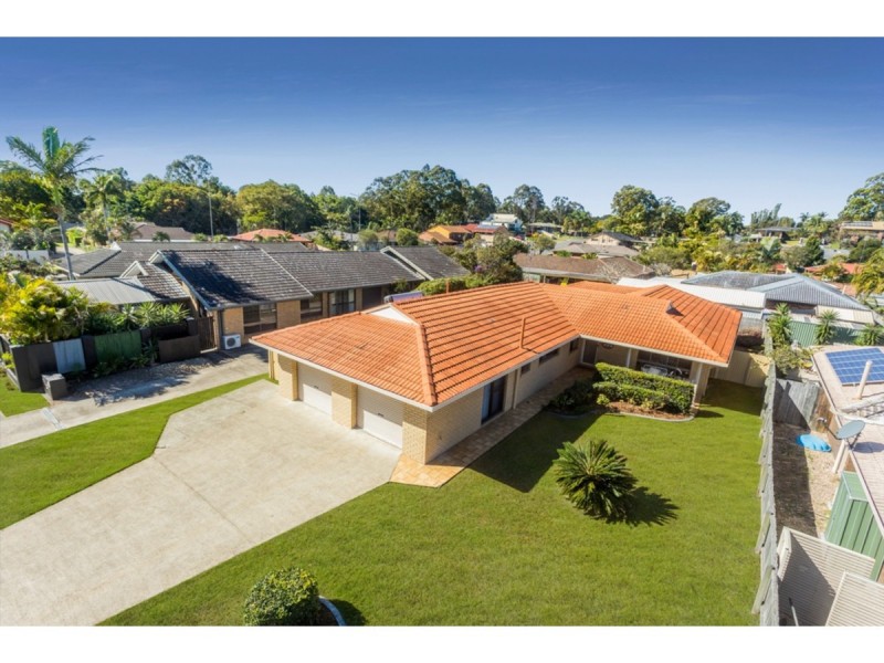 21 Walnut Street, Elanora QLD 4221