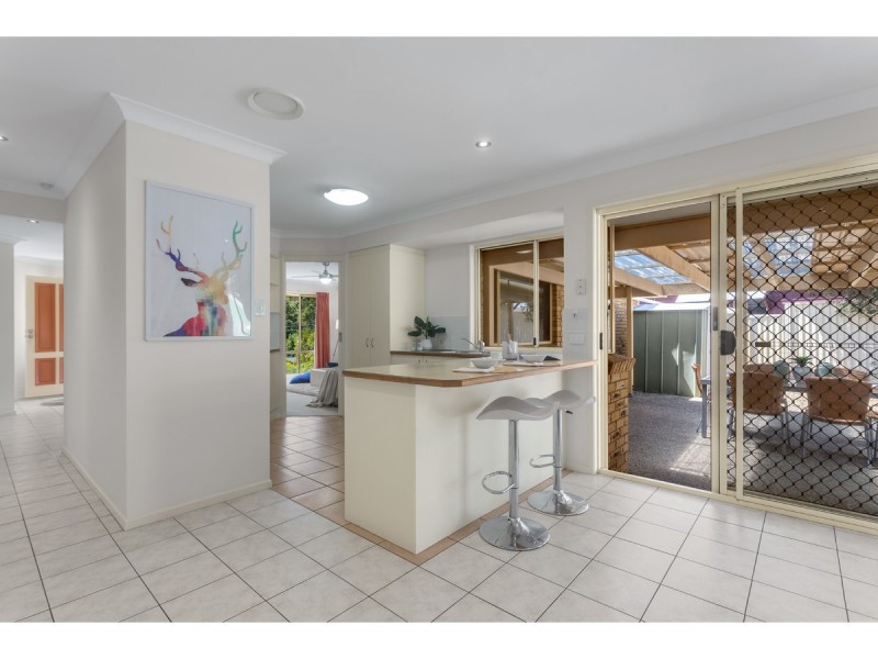 77 Celandine Street, Shailer Park QLD 4128