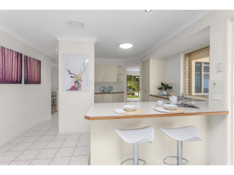 77 Celandine Street, Shailer Park QLD 4128