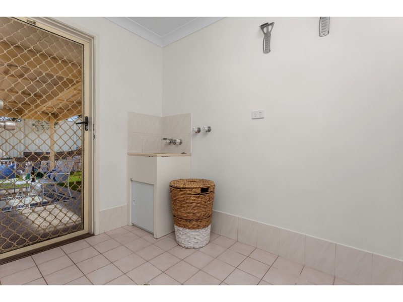 77 Celandine Street, Shailer Park QLD 4128