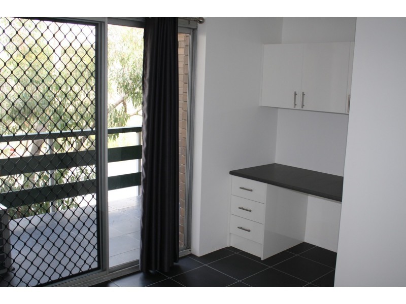 6/208 Carmody Road, St Lucia QLD 4067