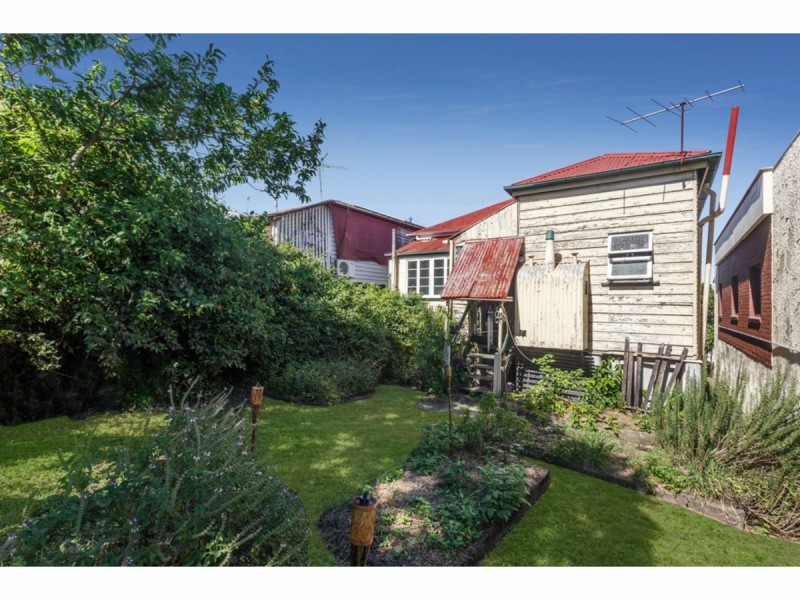 8 Abingdon Street, Woolloongabba QLD 4102