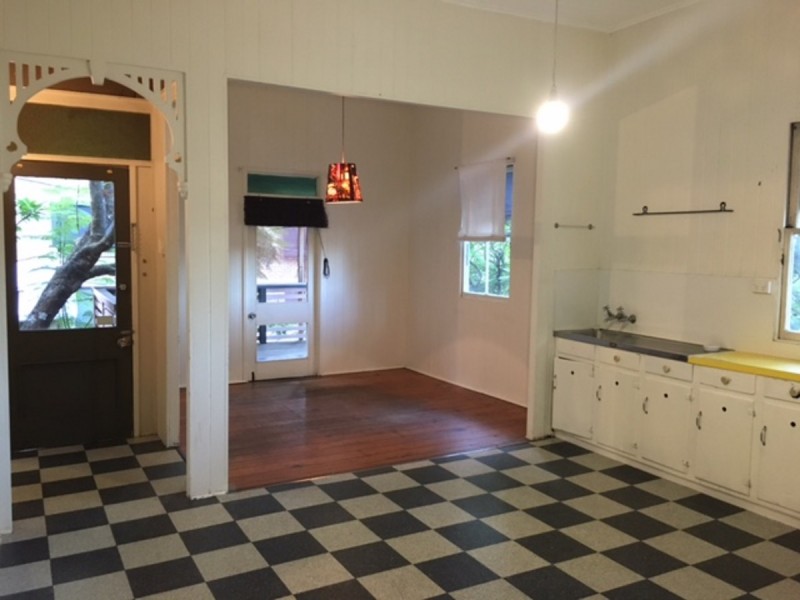 18 Milne Street, Spring Hill QLD 4000