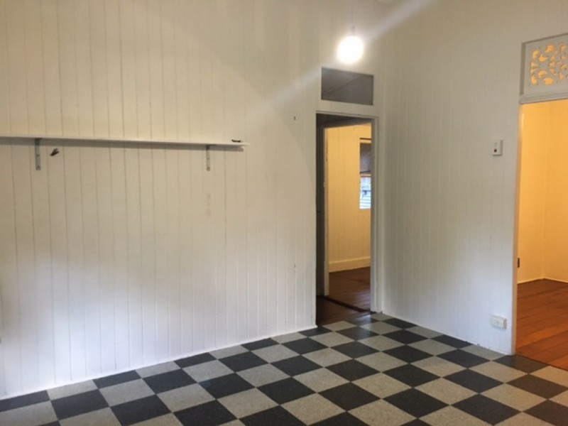 18 Milne Street, Spring Hill QLD 4000