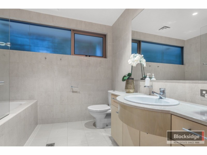 7 Mullens Street, Hamilton QLD 4007